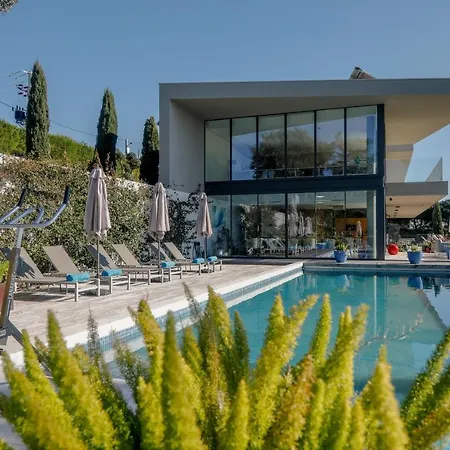 Paladina ゲストハウス 4*