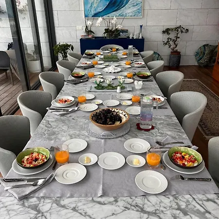 Paladina Πανσιόν